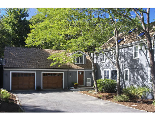 8 Ledgewood Road Manchester, MA 01944 - Photo 3 of 23 Gallery Image 3