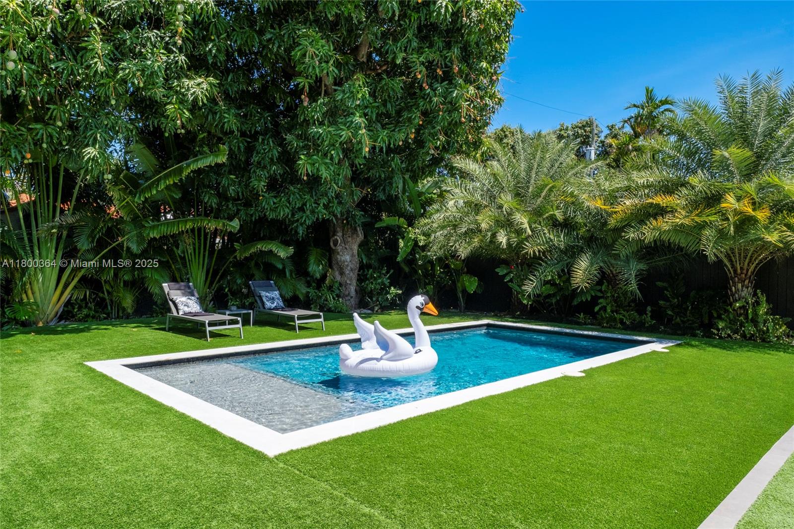 4275 Prairie Avenue Miami Beach, FL 33140 - Photo 41 of 61 a view of a park with slide