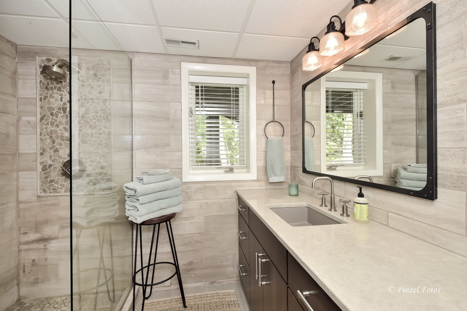 186 Stonegate Road Trout Valley, IL 60013 - Photo 25 of 38