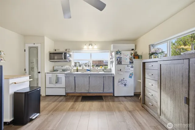 $649,744 | 5698 2nd Avenue, Ferndale, WA 98248