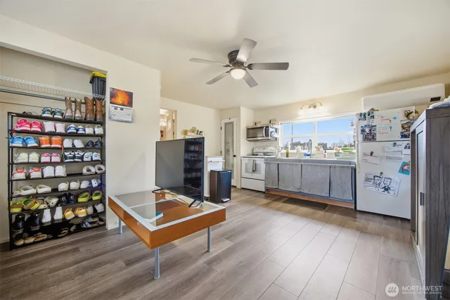 $649,744 | 5698 2nd Avenue, Ferndale, WA 98248