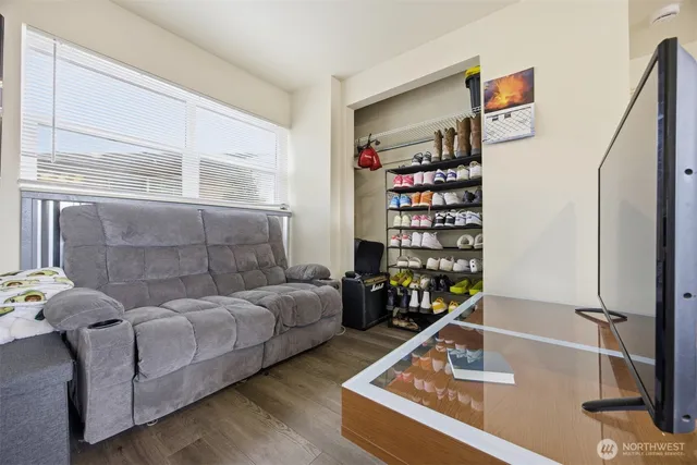 $649,744 | 5698 2nd Avenue, Ferndale, WA 98248