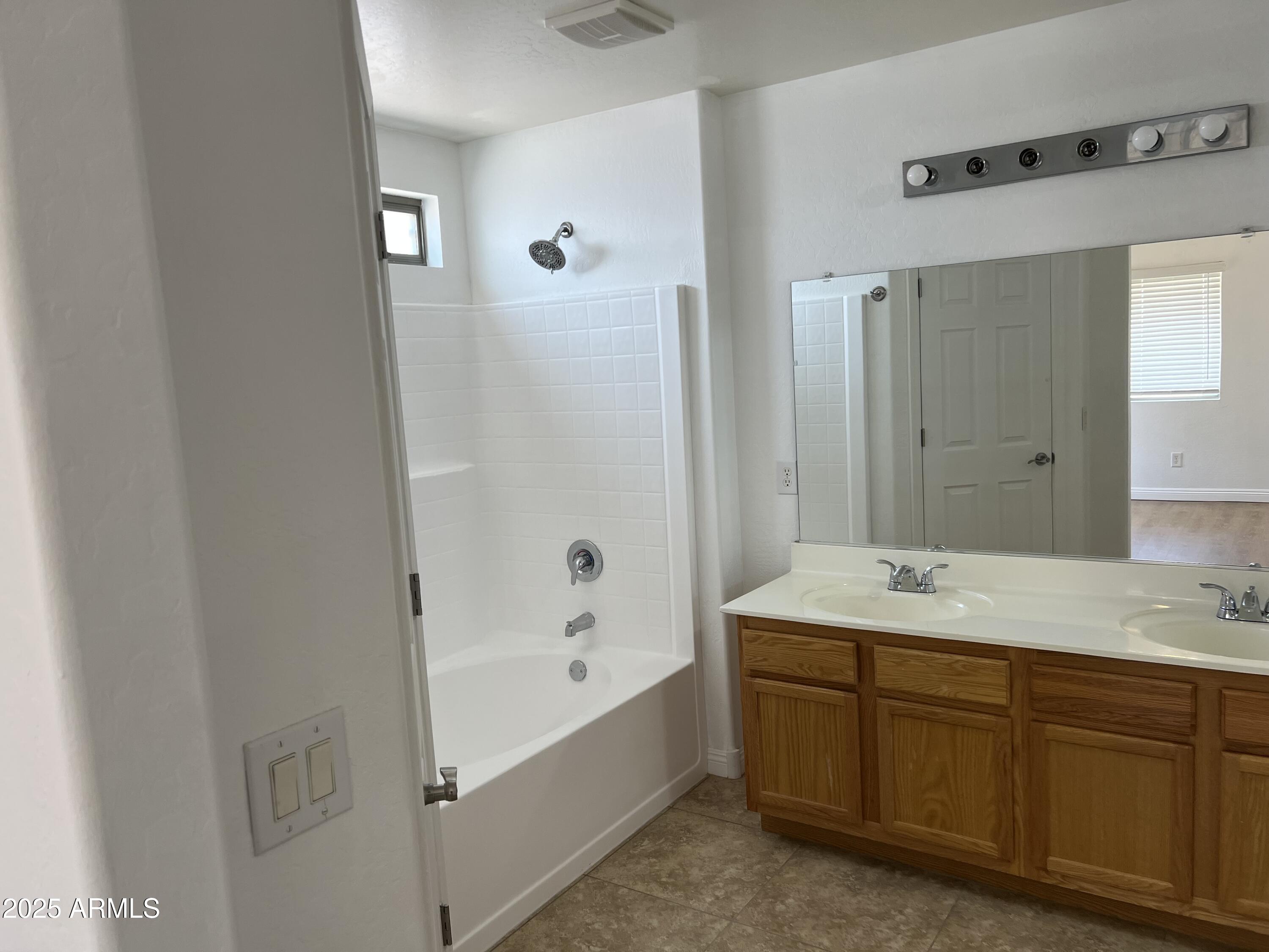43213 West Cowpath Road Maricopa, AZ 85138 - Photo 14 of 28 IMG_2474