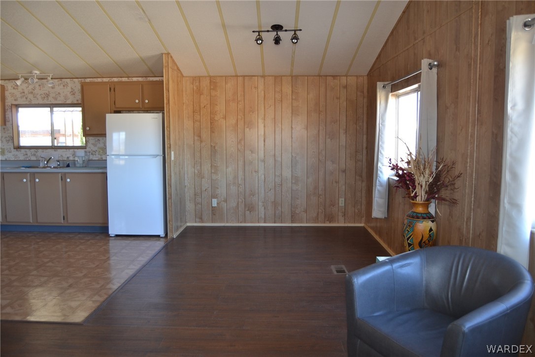 875 South Verde Road Golden Valley, AZ 86413 - Photo 4 of 49 Gallery Image 4