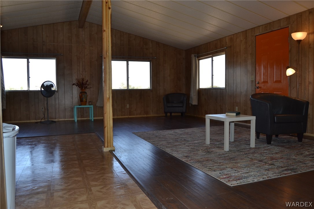 875 South Verde Road Golden Valley, AZ 86413 - Photo 7 of 49 Gallery Image 7
