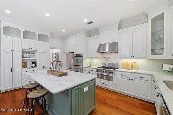 $675,000 | 2003 Canterbury Place, Brandon, MS 39042