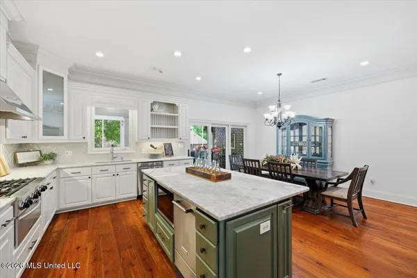 $675,000 | 2003 Canterbury Place, Brandon, MS 39042