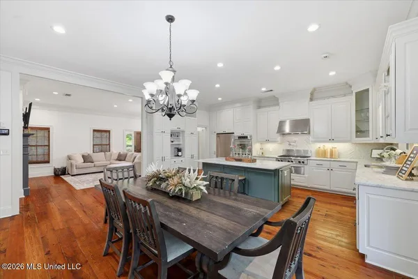 $675,000 | 2003 Canterbury Place, Brandon, MS 39042