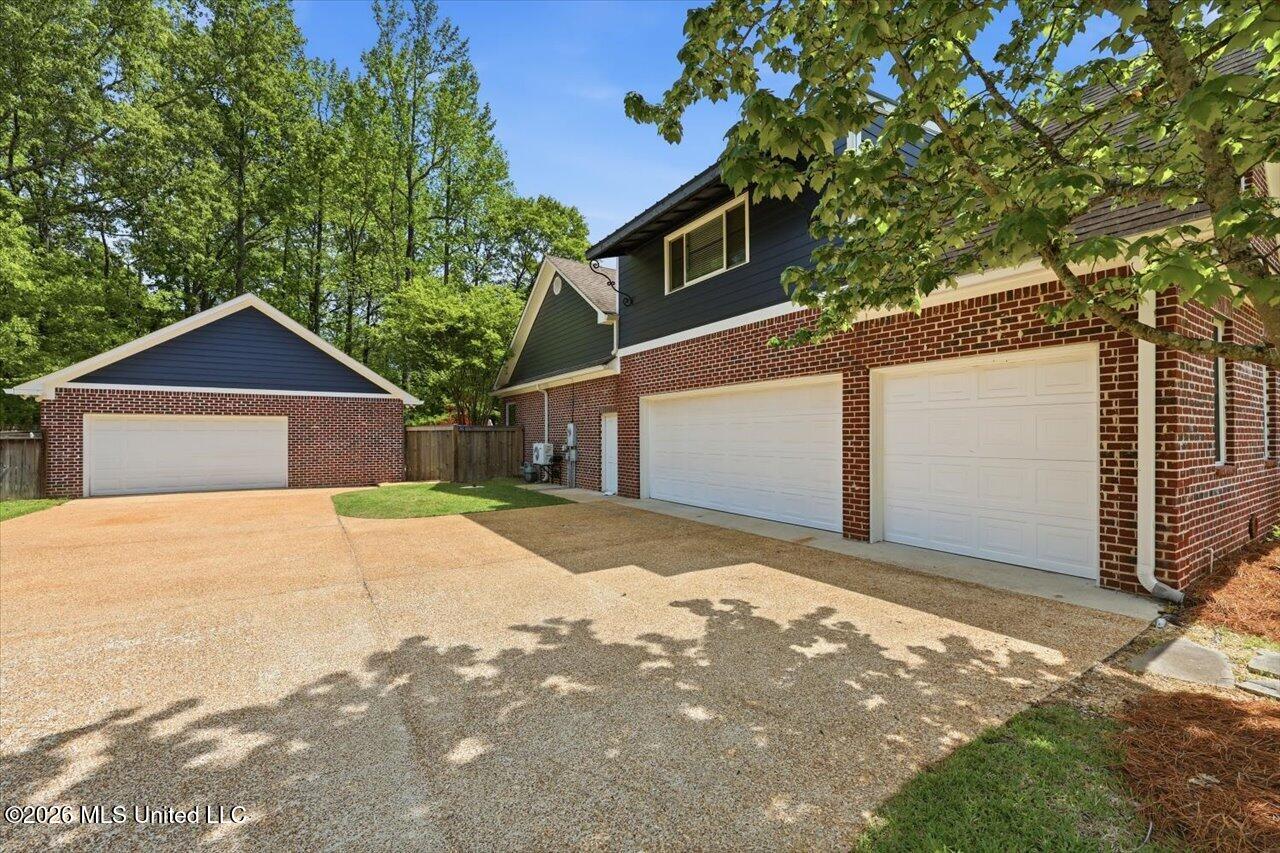 2003 Canterbury Place Brandon, MS 39042 - Photo 4 of 71 04-2003 Canterbury Pl _ Home Tours MS