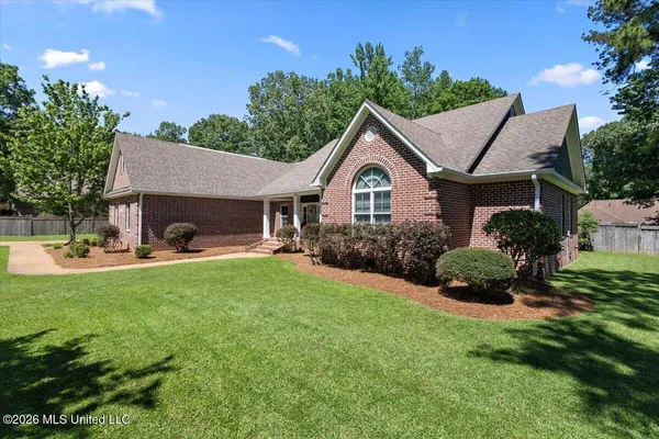 $675,000 | 2003 Canterbury Place, Brandon, MS 39042