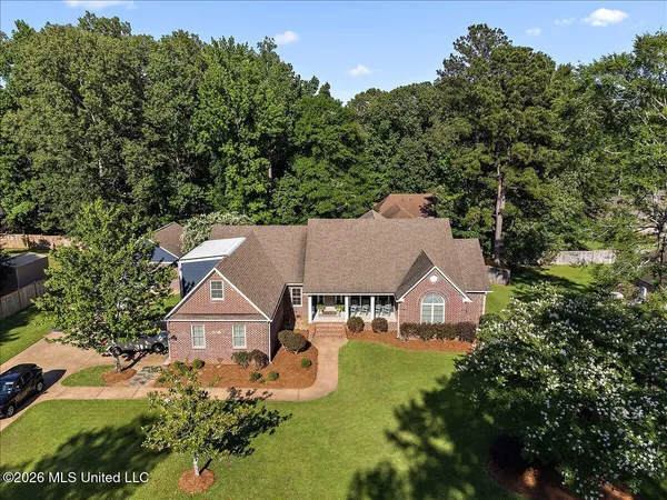 $675,000 | 2003 Canterbury Place, Brandon, MS 39042