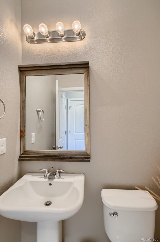 3495 Amber Sun Circle Castle Rock, CO 80108 - Photo 10 of 31