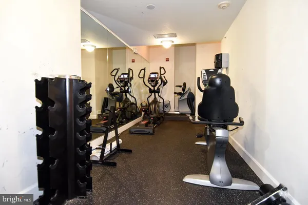 $2,300 | 2022 Flagler Place Northwest, Unit F102, Washington, DC 20001