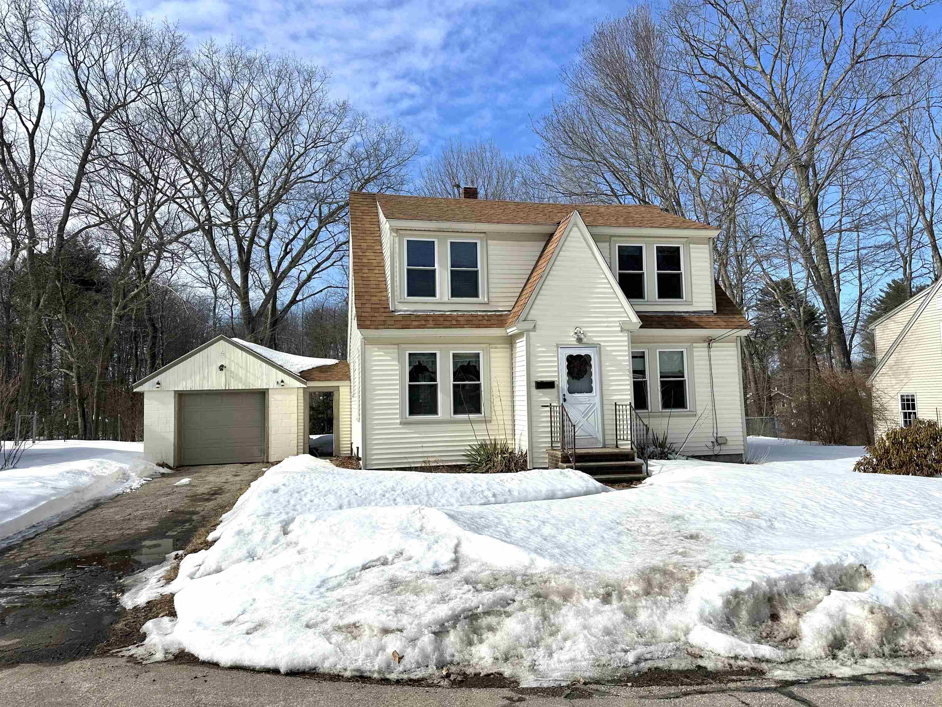 1 Brook Street Rochester, NH 03867 - Photo 1 of 30 Gallery Image 1