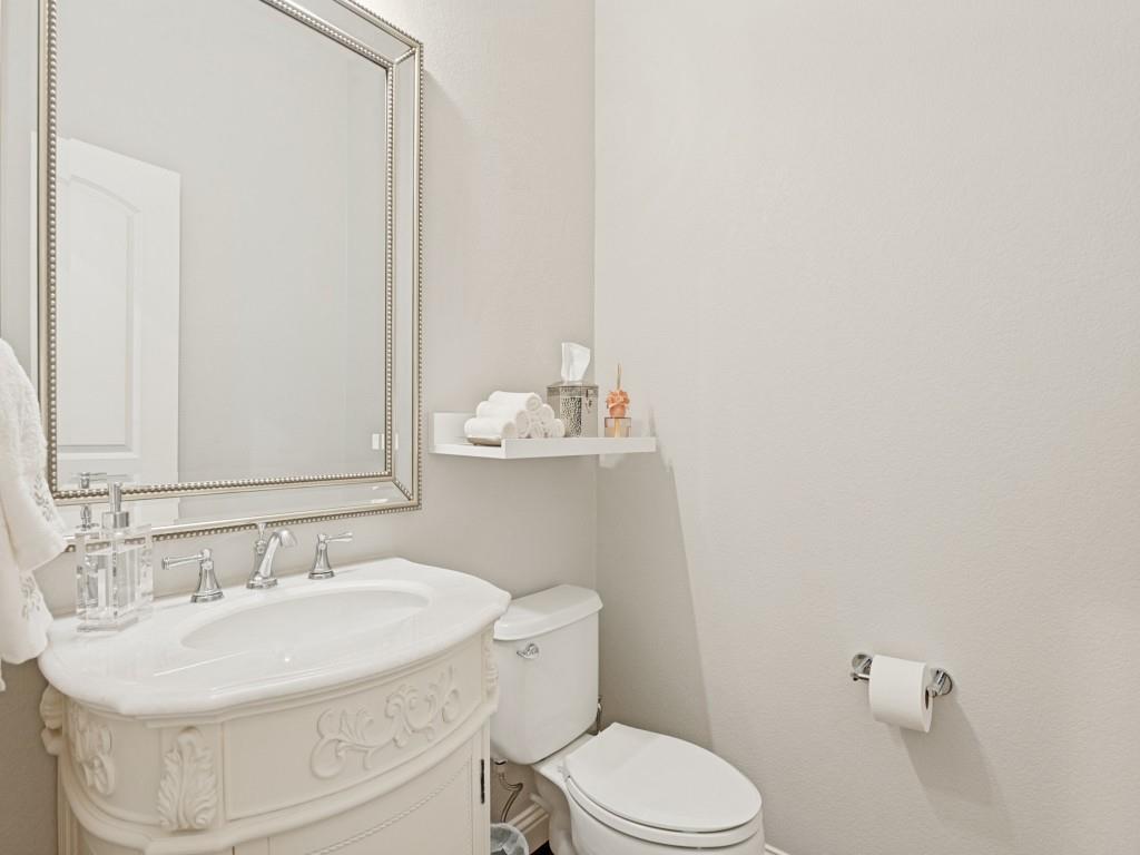 5713 Lunsford Road Plano, TX 75024 - Photo 13 of 21