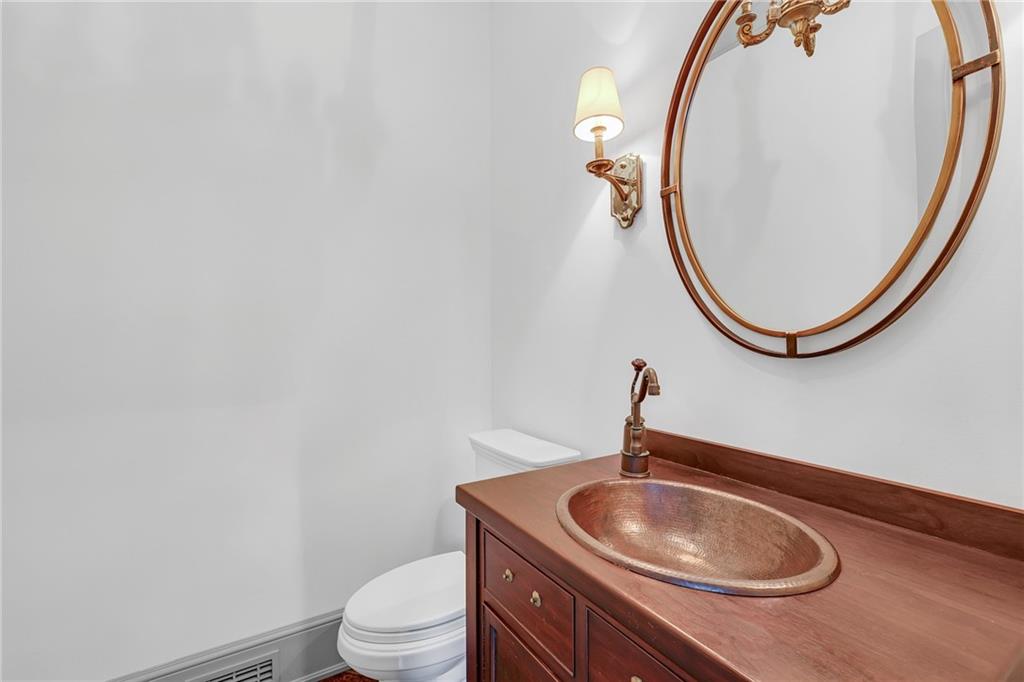 425 Broadland Road Northwest Atlanta, GA 30342 - Photo 19 of 58