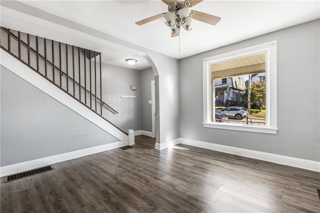474 Irvin Avenue Rochester, PA 15074 - Photo 3 of 24 Gallery Image 3
