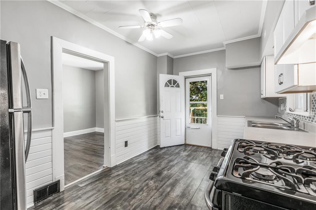 474 Irvin Avenue Rochester, PA 15074 - Photo 9 of 24 Gallery Image 9