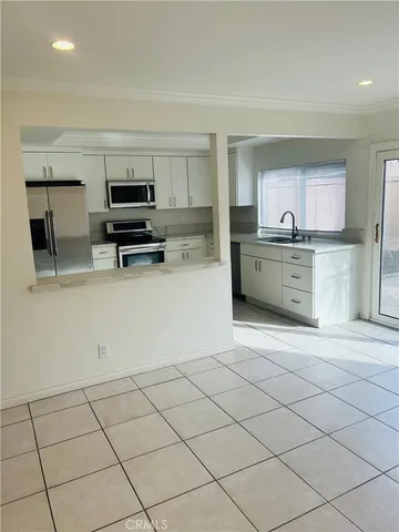 $3,500 | 9808 Via Sonoma, Cypress, CA 90630