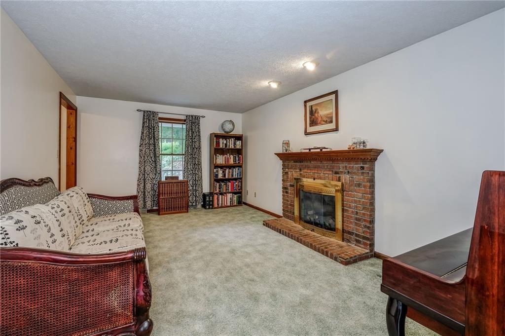 137 Broadbent Road Sewickley, PA 15143 - Photo 10 of 25 Gallery Image 10