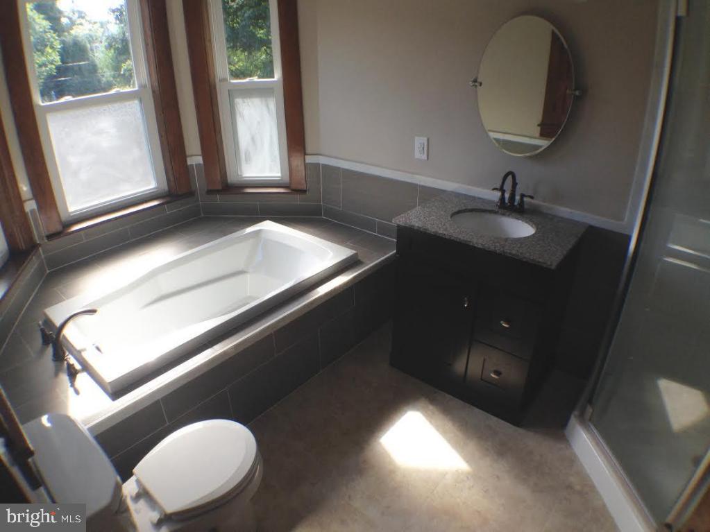 312 East Main Street Lititz, PA 17543 - Photo 9 of 14