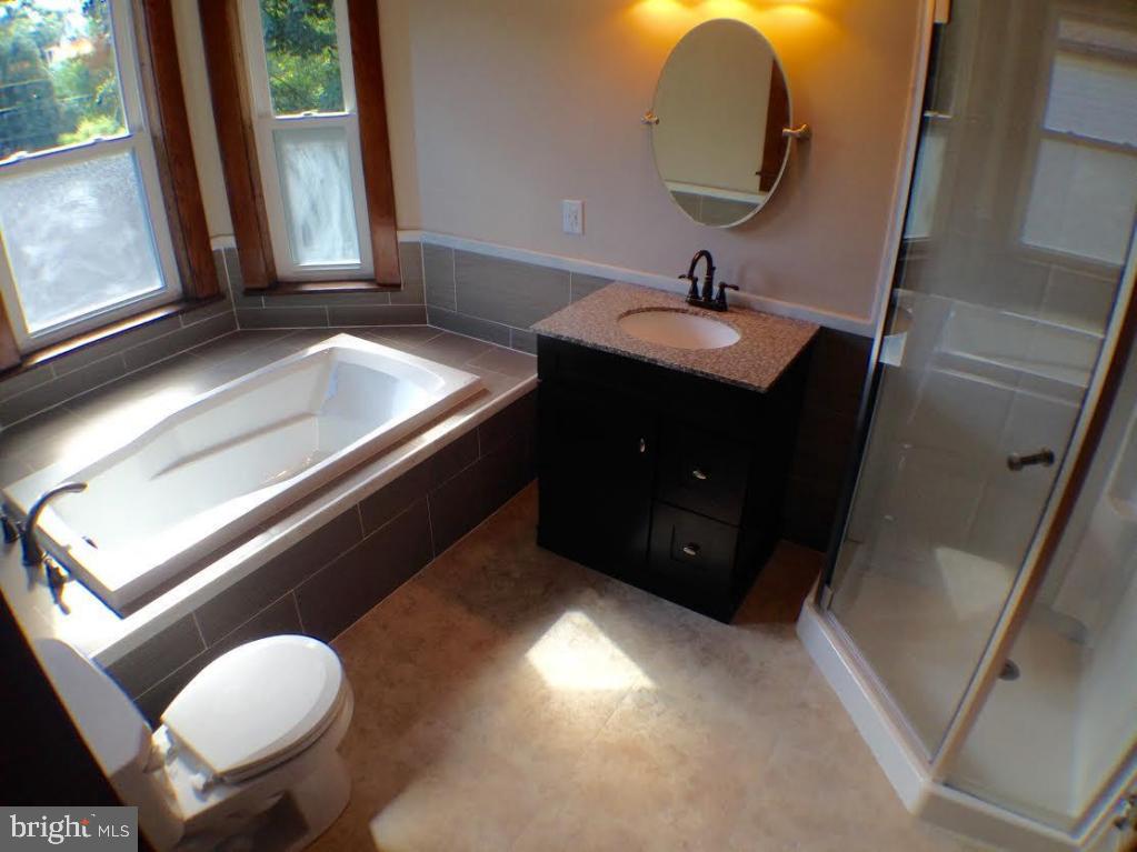 312 East Main Street Lititz, PA 17543 - Photo 10 of 14