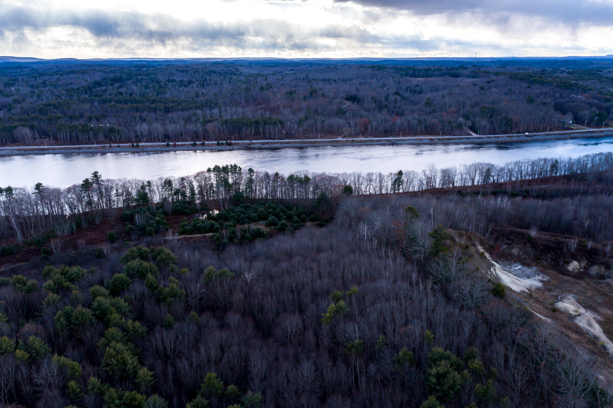 9 Young Road Lisbon, ME 04250 - Photo 5 of 14 63-Androscoggin River Access (4 of 5)