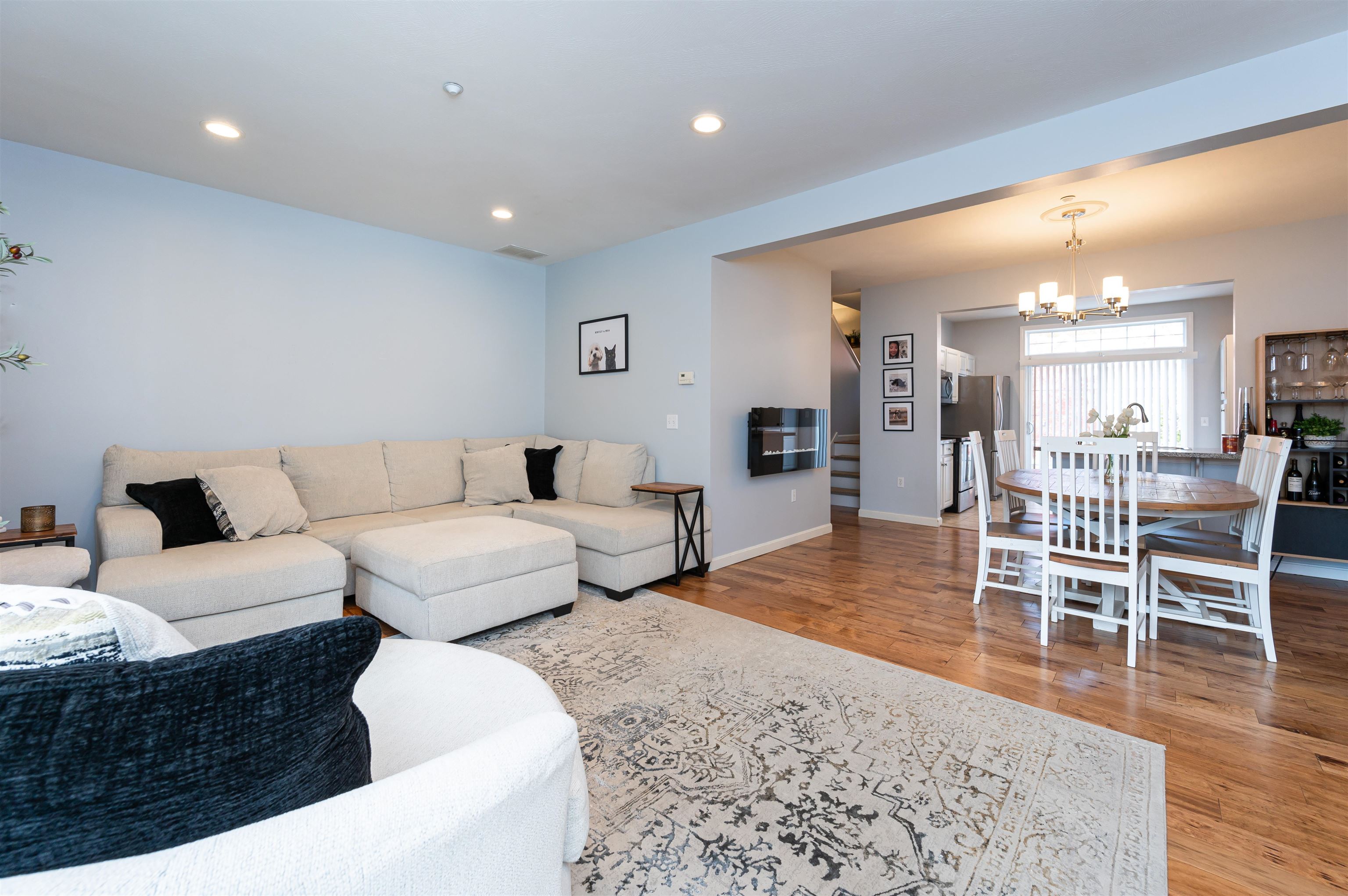 25 Hackett Hill Road Manchester, NH 03102 - Photo 38 of 40 Gallery Image 38