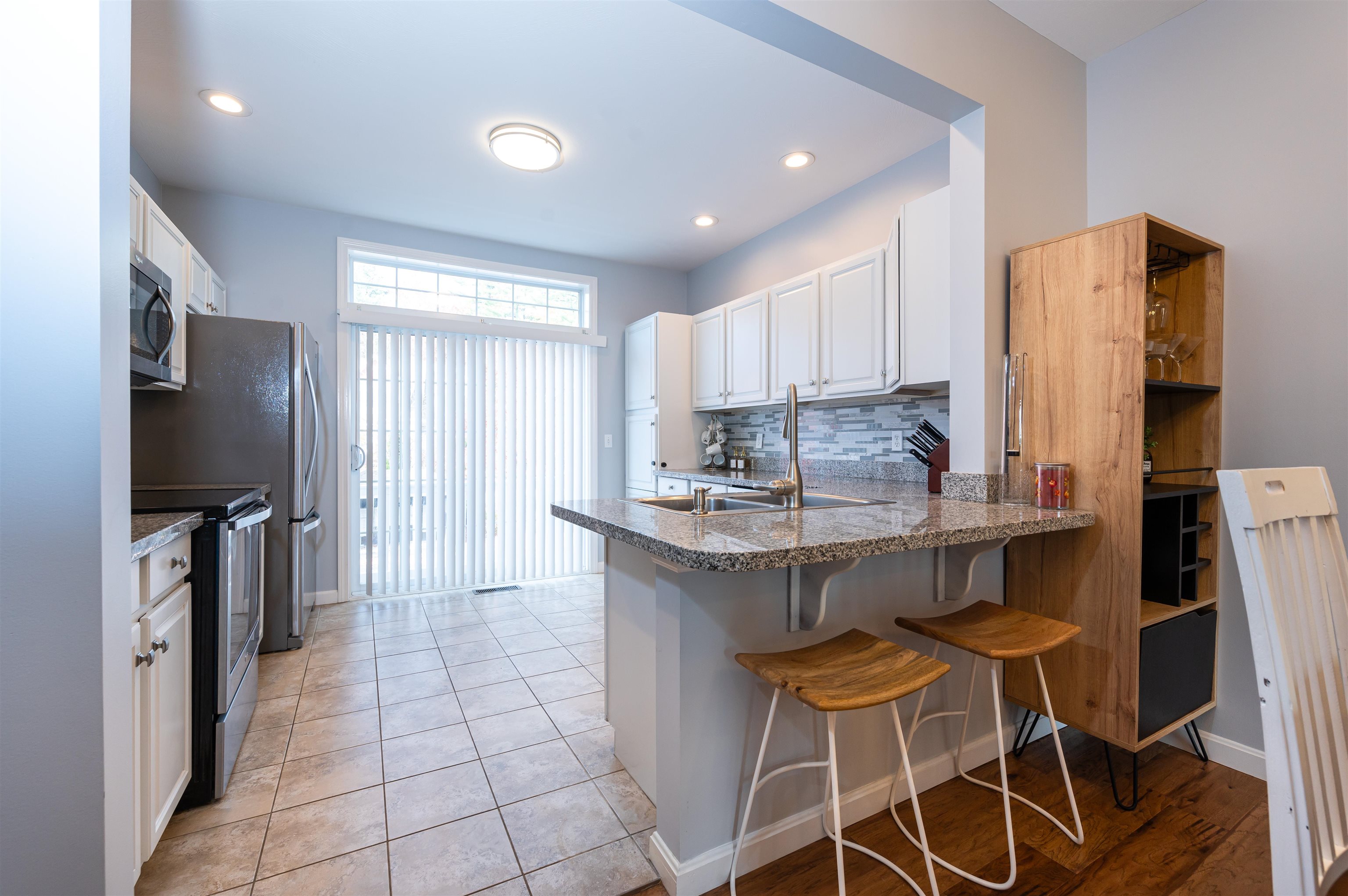 25 Hackett Hill Road Manchester, NH 03102 - Photo 8 of 40 Gallery Image 8