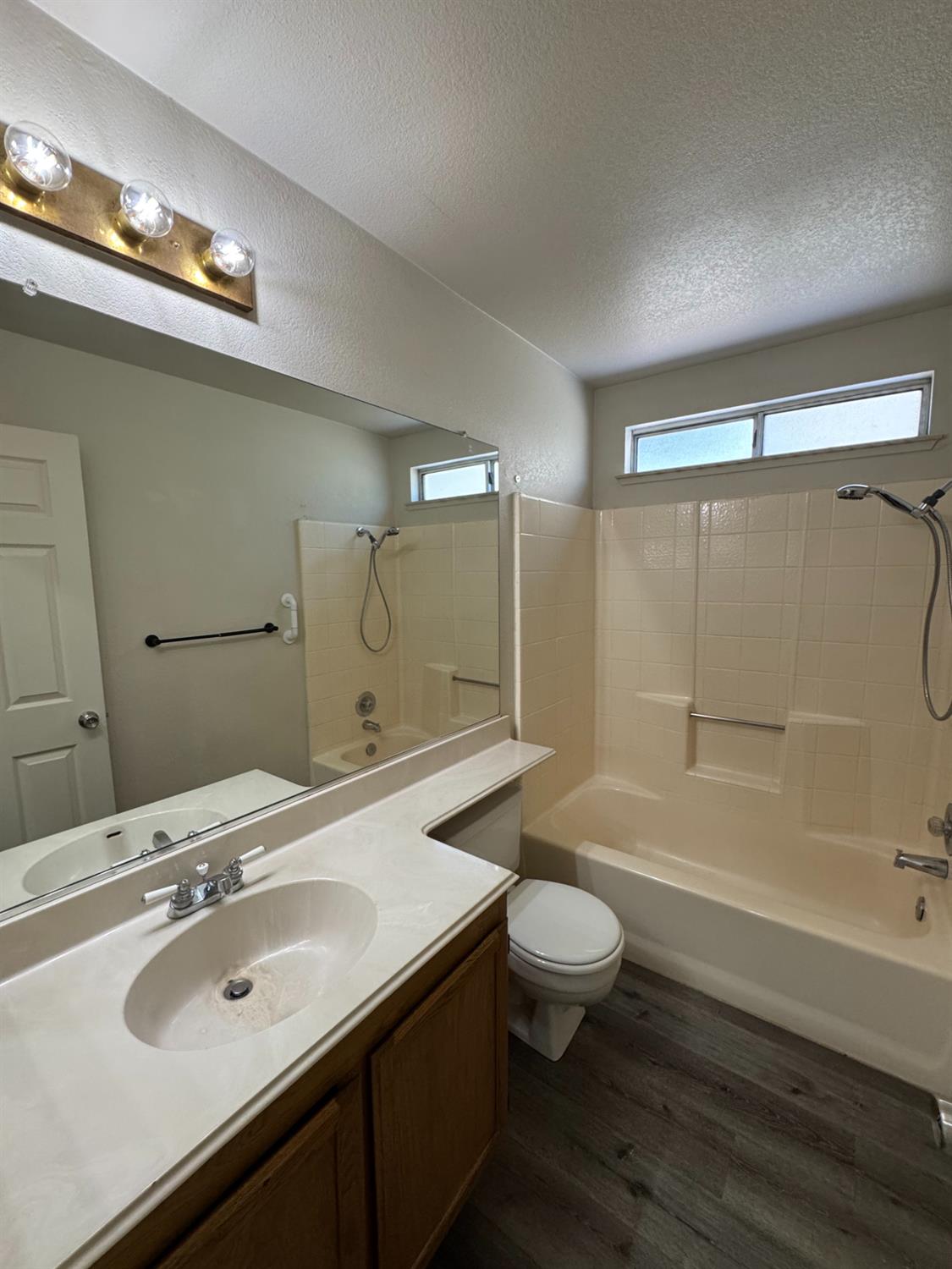1900 Temescal Drive Modesto, CA 95355 - Photo 5 of 14