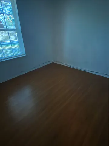 $1,750 | 136 Richard Lane, Azle, TX 76020