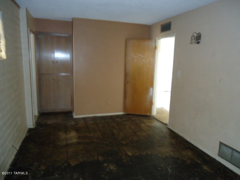 417 East Radburn Street Tucson, AZ 85704 - Photo 5 of 12 Gallery Image 5