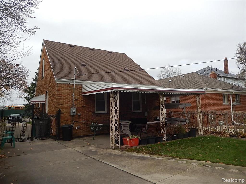 6616 Maple Street Dearborn, MI 48126 - Photo 4 of 21