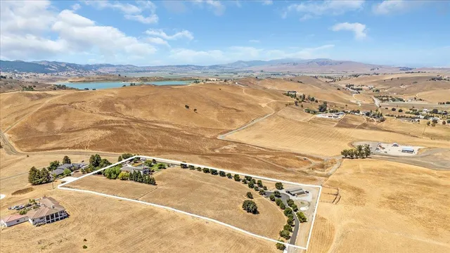 a view of a house with a outdoor space