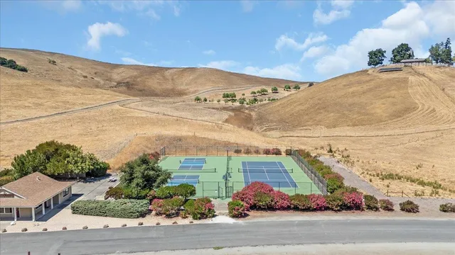 $1,850,000 | 275 Nicholson Drive, Hollister, CA 95023