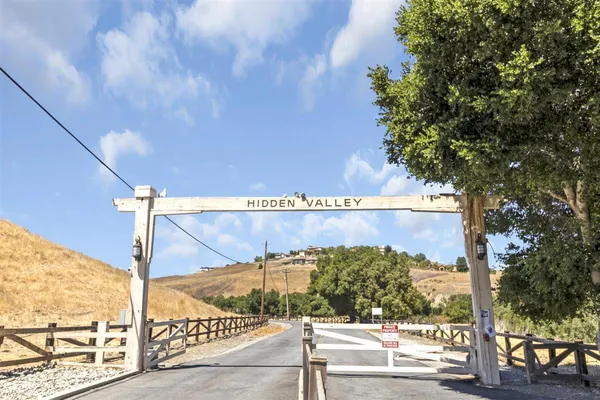 $1,775,000 | 275 Nicholson Drive, Hollister, CA 95023