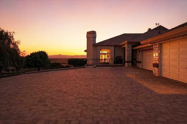 $1,850,000 | 275 Nicholson Drive, Hollister, CA 95023