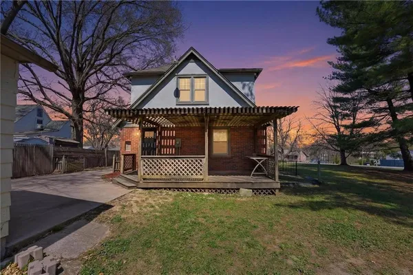 $265,000 | 9621 East 33rd Street South, Independence, MO 64052