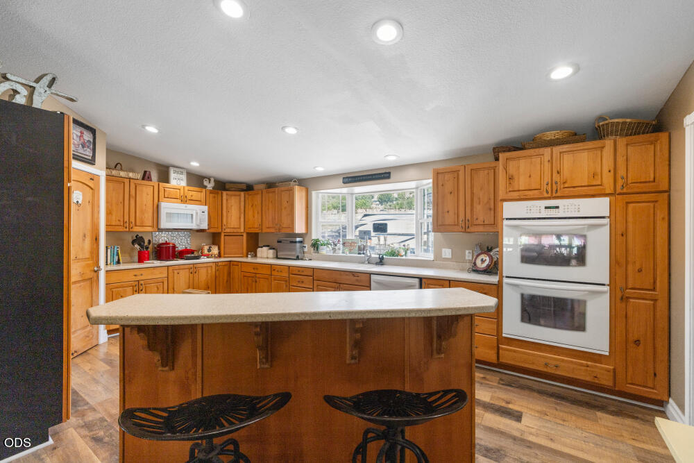 11453 Hill Road Klamath Falls, OR 97603 - Photo 20 of 75 Gallery Image 20