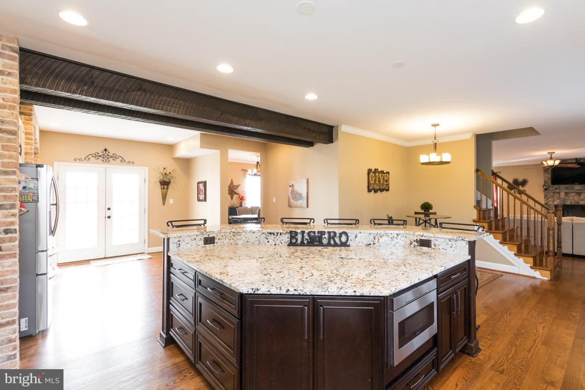 4838 Wentz Road Manchester, MD 21102 - Photo 7 of 28 State of the Art Microwave w/ automatic opening