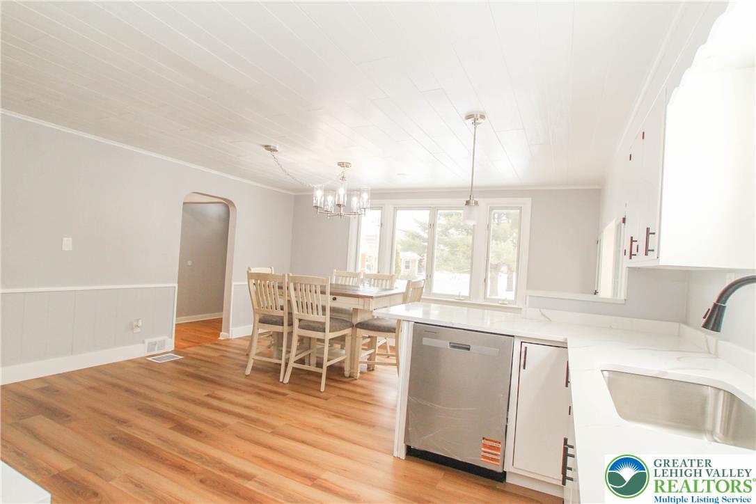 1459 Easton Road Hellertown, PA 18055 - Photo 12 of 38