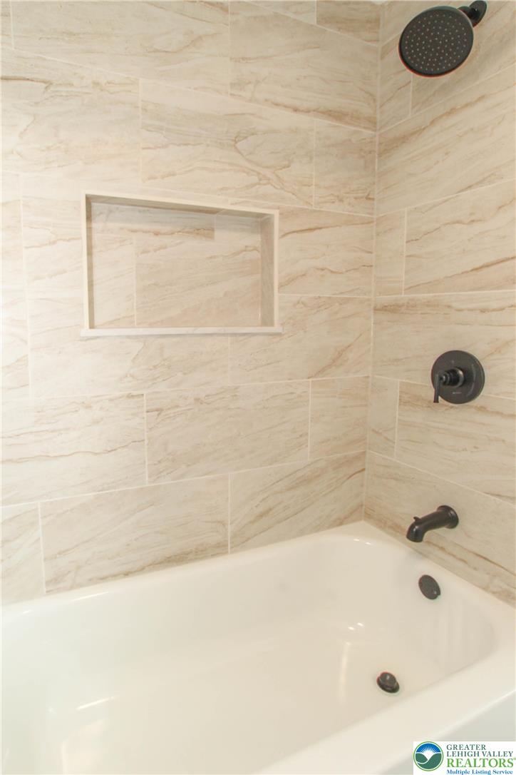 1459 Easton Road Hellertown, PA 18055 - Photo 22 of 38 a bathroom with a tub