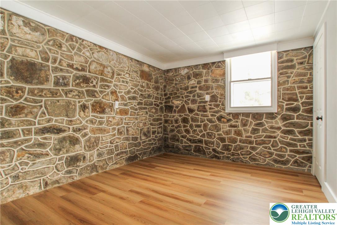 1459 Easton Road Hellertown, PA 18055 - Photo 28 of 38