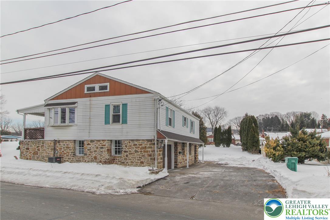 1459 Easton Road Hellertown, PA 18055 - Photo 3 of 38