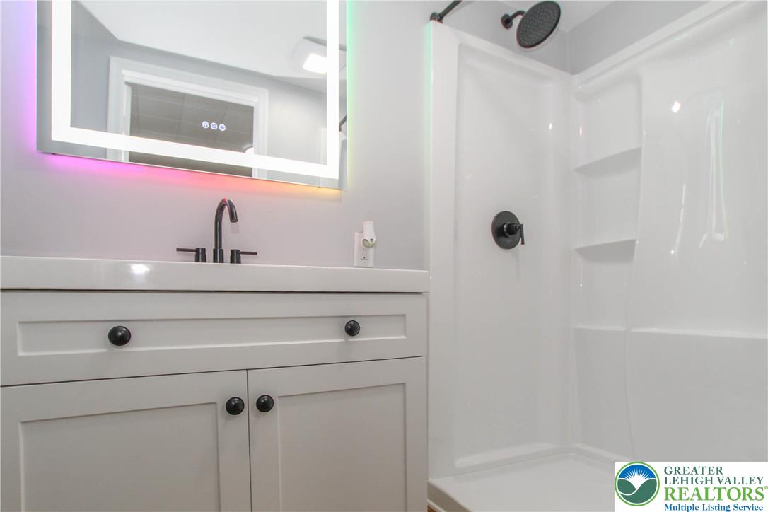 1459 Easton Road Hellertown, PA 18055 - Photo 34 of 38