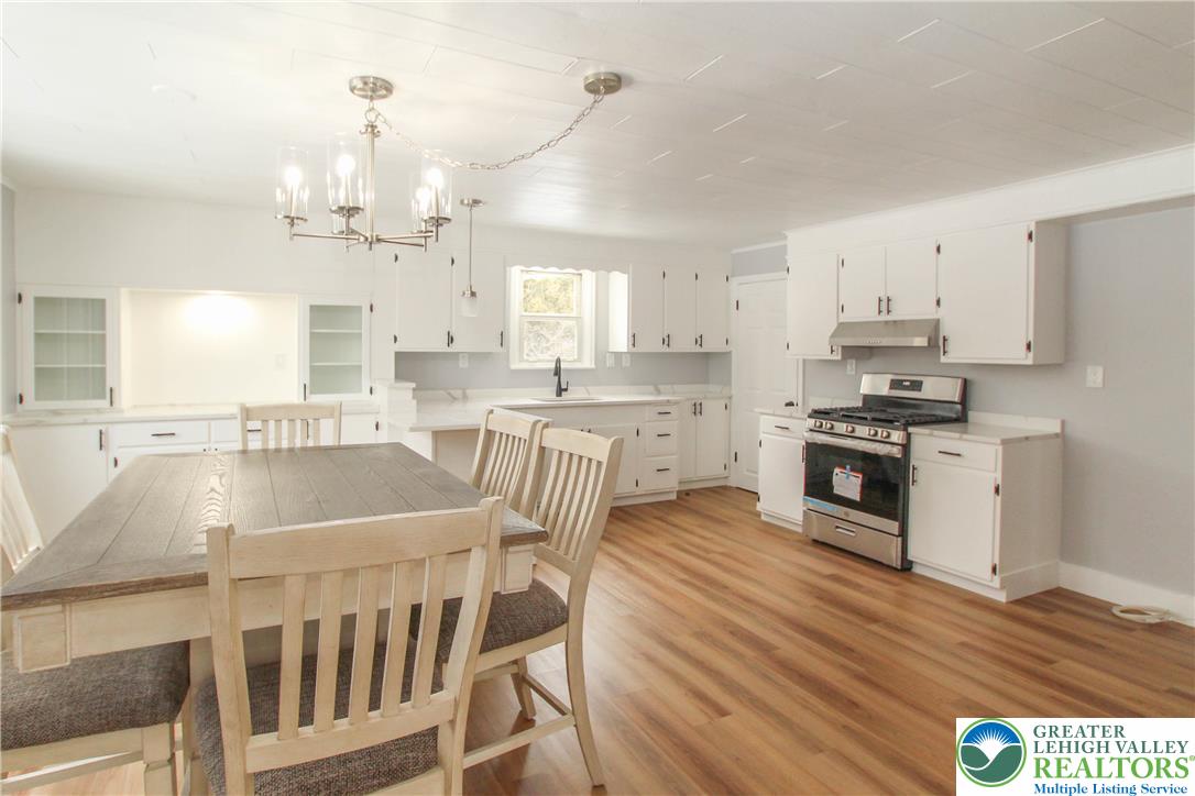 1459 Easton Road Hellertown, PA 18055 - Photo 10 of 38