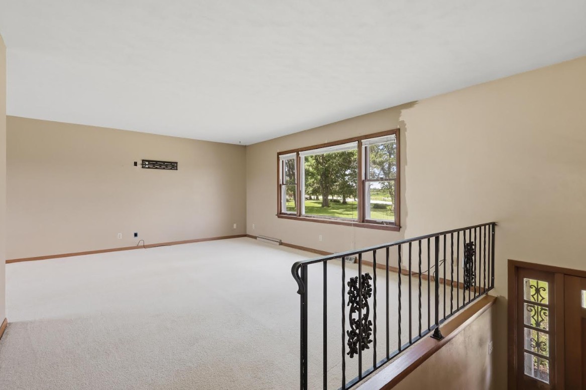 10121 Ridgewood Road Milan, IL 61264 - Photo 9 of 36