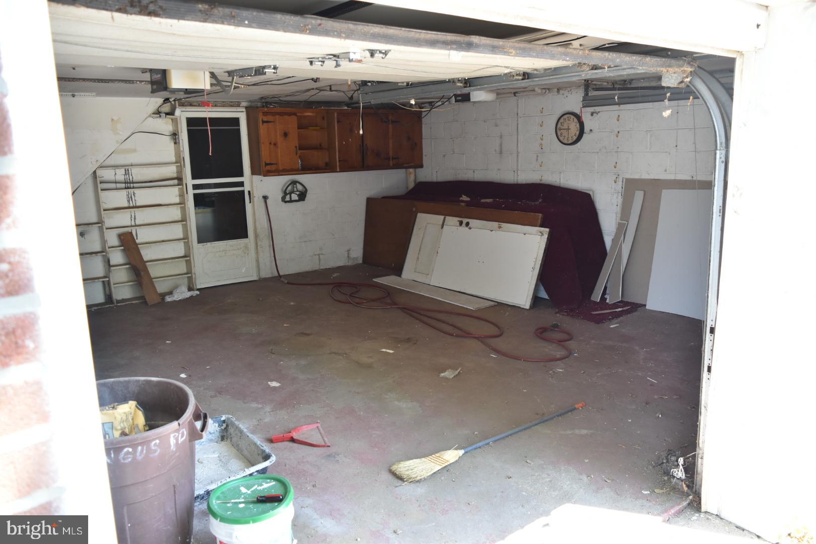 2801 Angus Road Philadelphia, PA 19114 - Photo 17 of 18