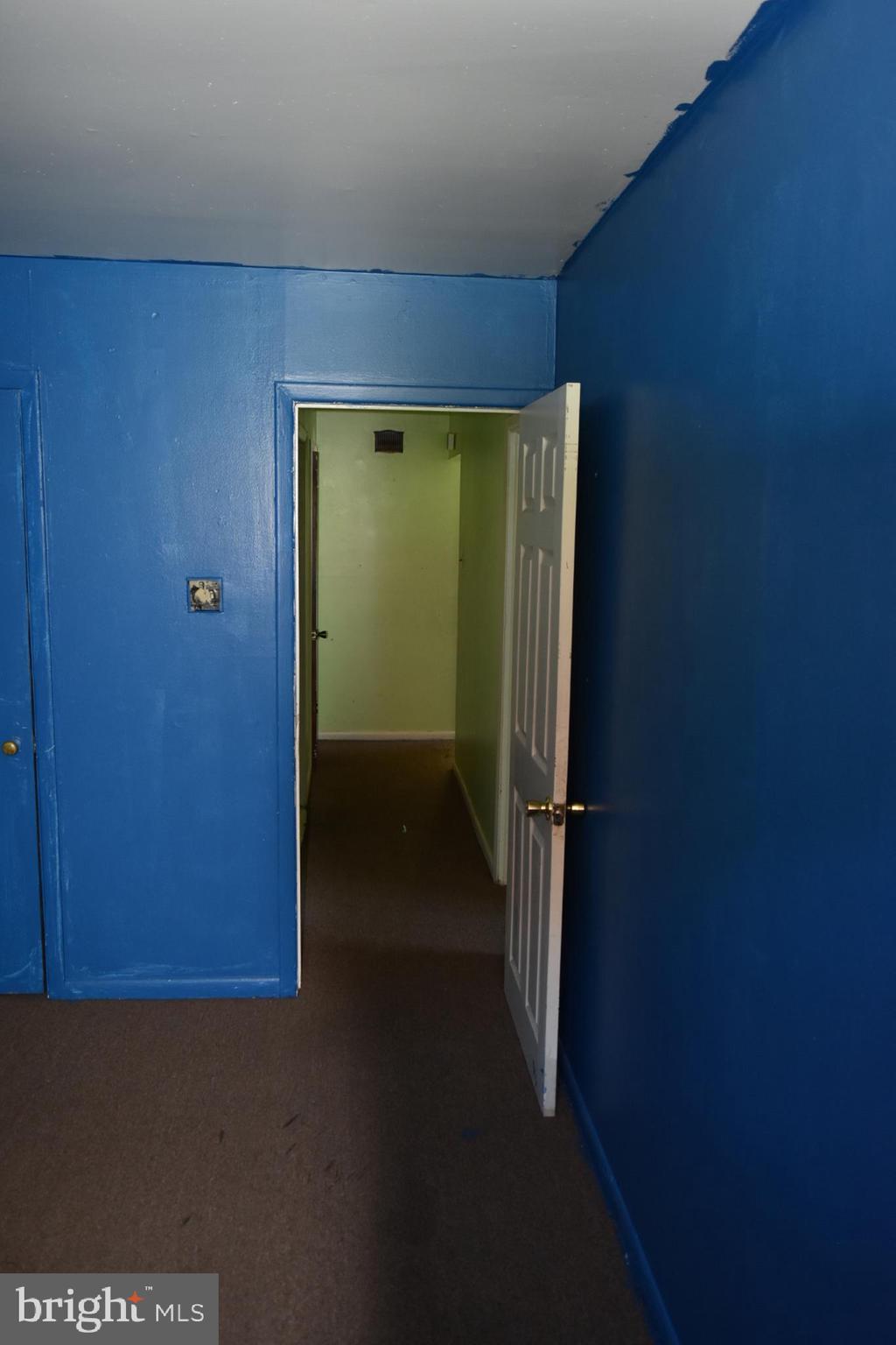 2801 Angus Road Philadelphia, PA 19114 - Photo 10 of 18