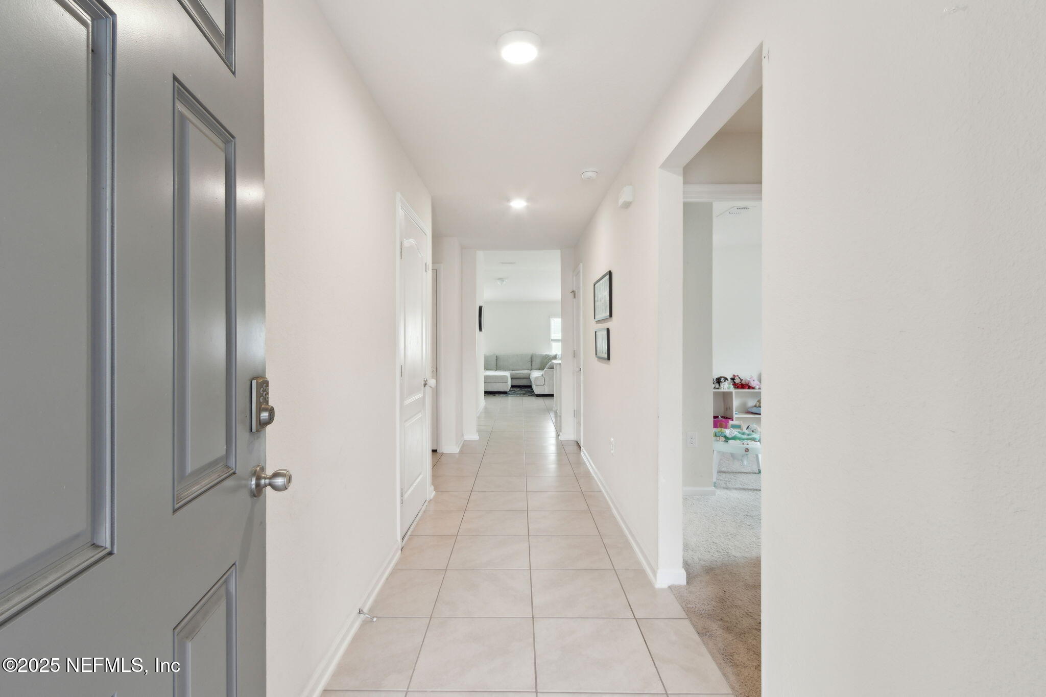 86256 Express Court Yulee, FL 32097 - Photo 2 of 27 Inviting Front Entry